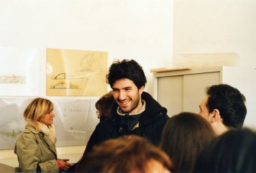 Foto-cronaca della intitolazione di un'aula alla docente Adele Longobardi